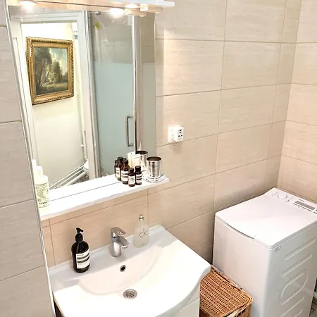 Artistic - 2e Apartment